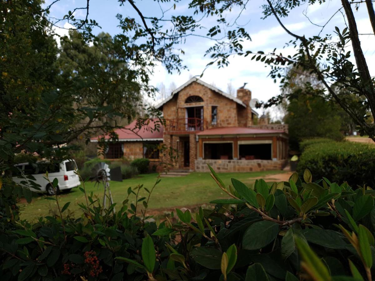 Villa Alm-Ue à Dullstroom Extérieur photo